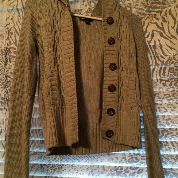 gap sweater