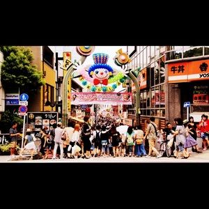 Traveling! Closet closed!