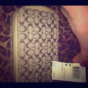 🎉Flash sale!🎉Coach jewelry box💕