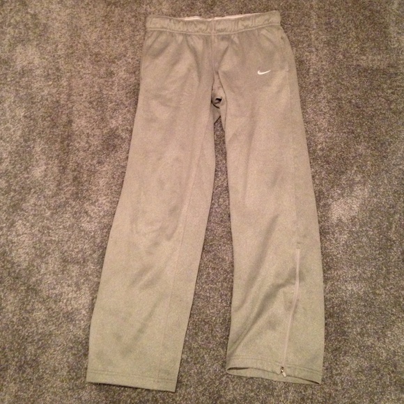 Grey nike sweatpants