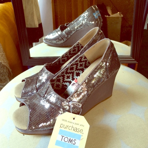 Silver Sequined Tom's Wedges!!