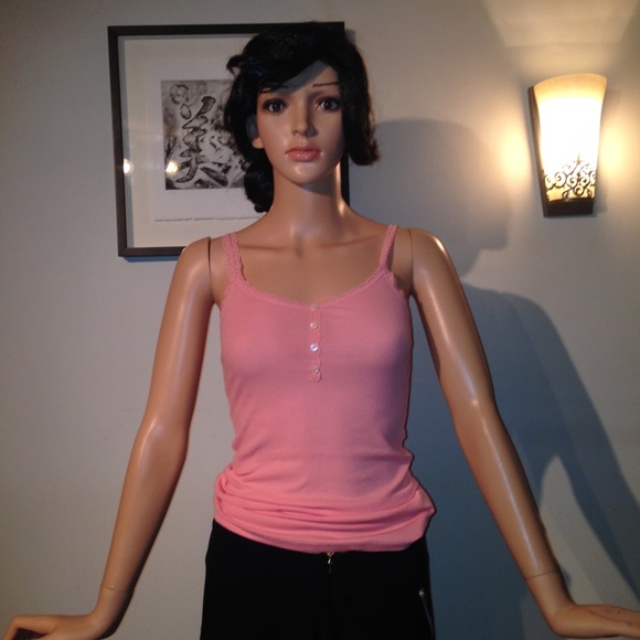 BNwoT Peachy pink lace trimmed tank