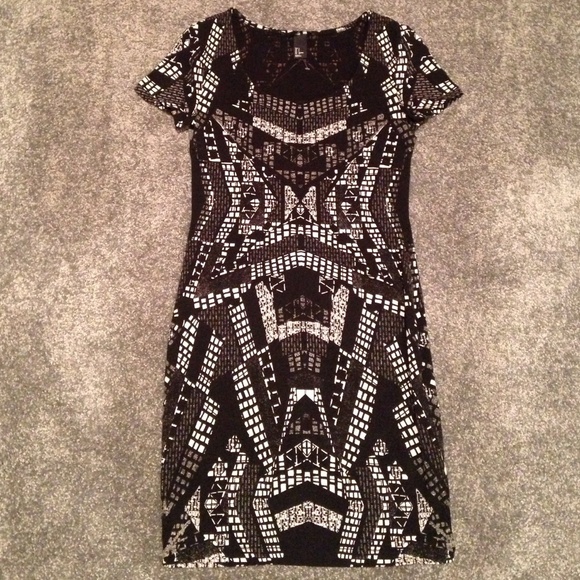 Black and white patterned dress - Picture 1 of 2
