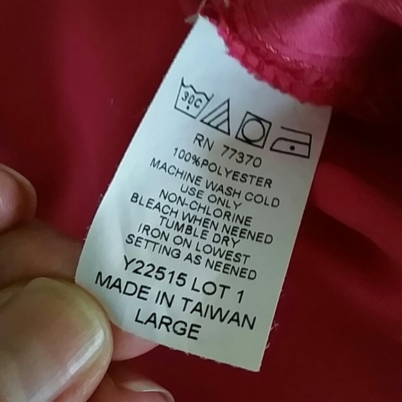 *sold* Juicy surf shorts - Picture 4 of 4