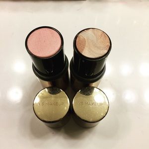 VS cream highlighters.