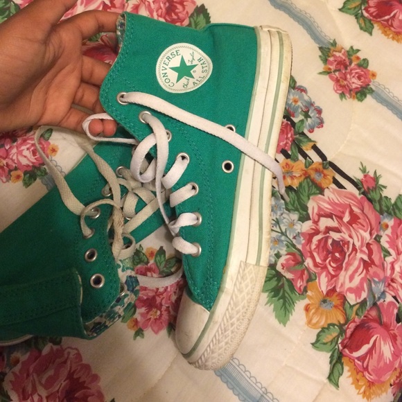 Chucks - Picture 1 of 2