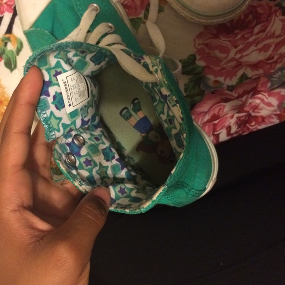 Chucks - Picture 2 of 2