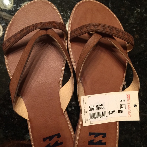Billabong brown leather sandals. NWT!