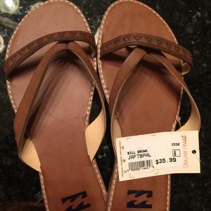 Billabong brown leather sandals. NWT!