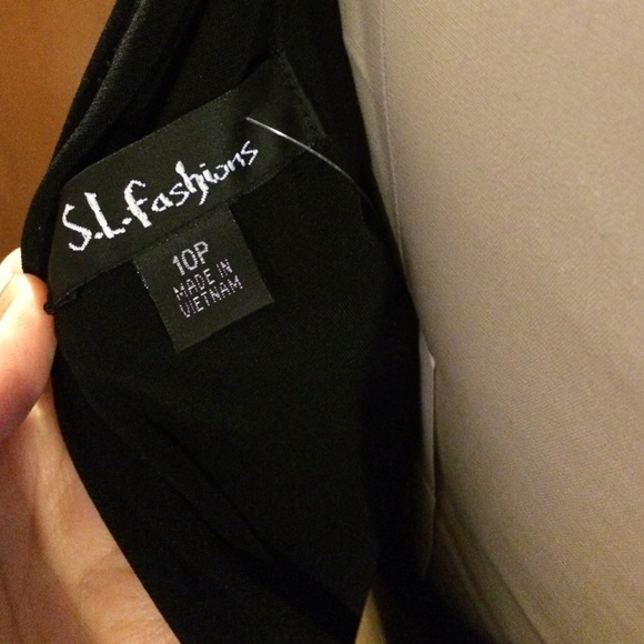 Fit and Flare and Fabulous! - Picture 3 of 4