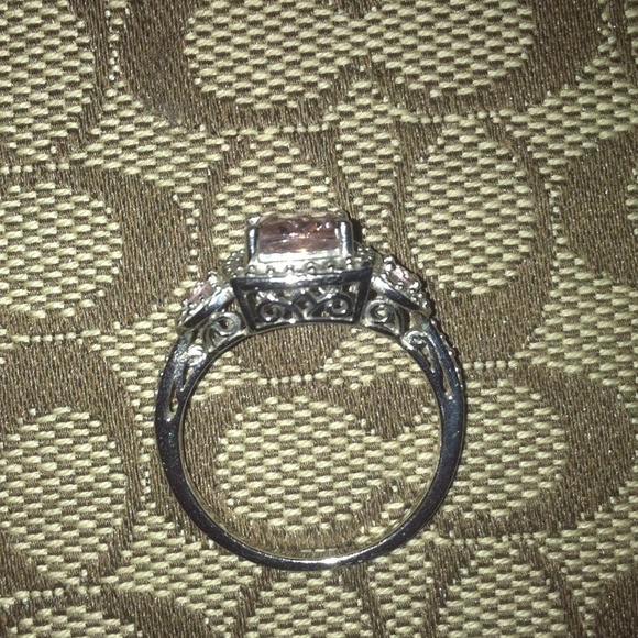 Flash sale! Pink and white cz sterling silver ring - Picture 2 of 4