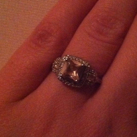 Flash sale! Pink and white cz sterling silver ring - Picture 3 of 4