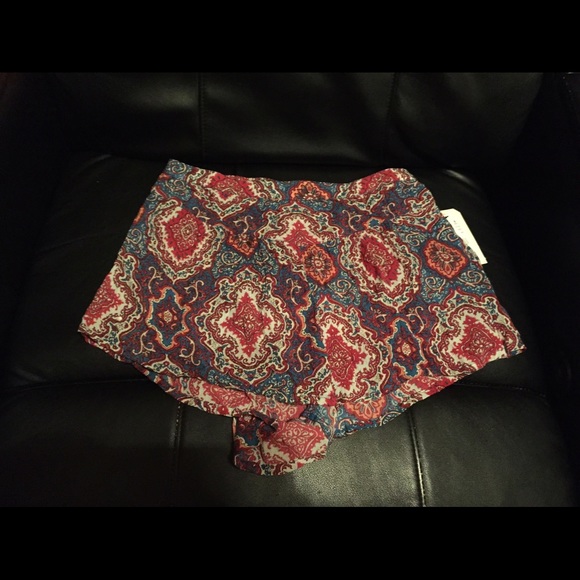 NEW Billabong Artistic Medallion Shorts - Picture 2 of 4