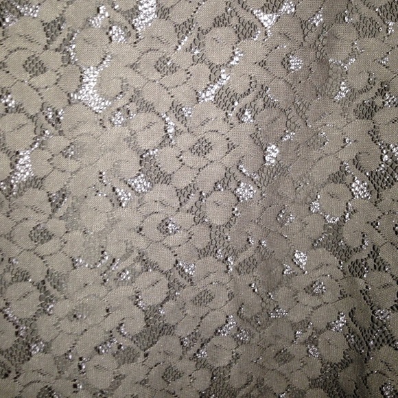 See-through Floral Green Top - Picture 3 of 4