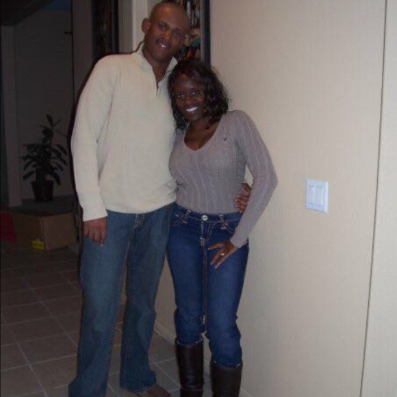 American Eagle Sweater - Picture 3 of 3