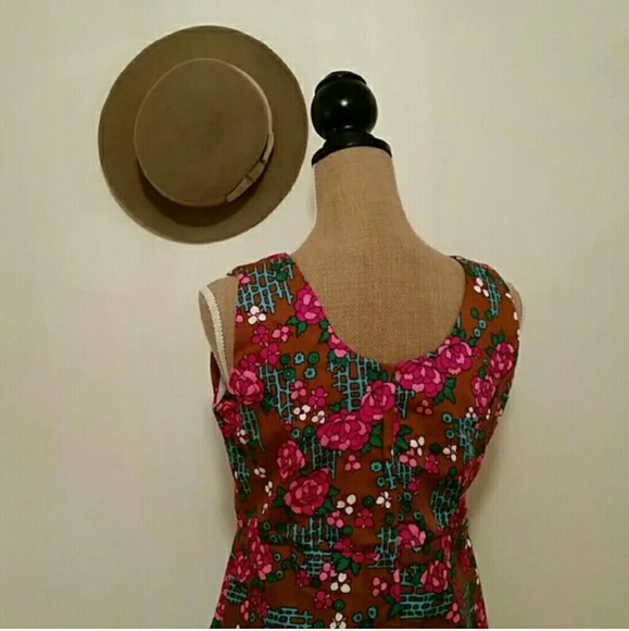 RESERVED HP 1/15!! Floral Brown Vintage Maxi Dress - Picture 3 of 4