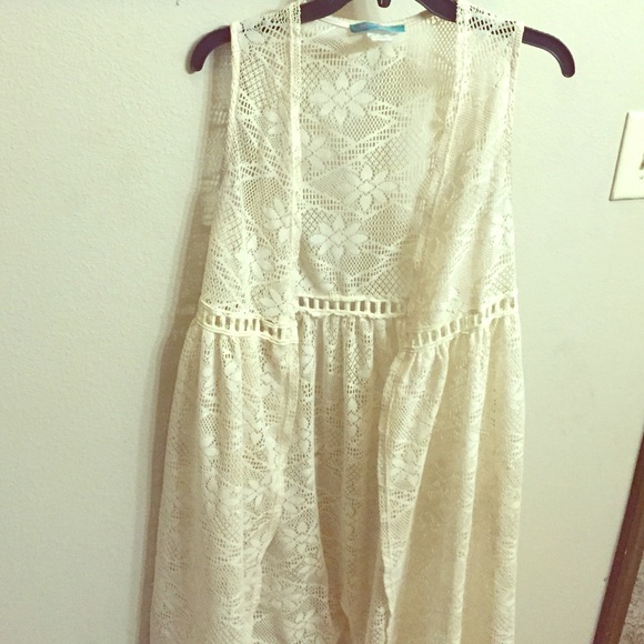 Lace white shaw