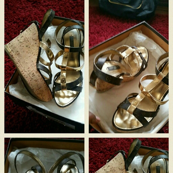 Louis vuttion sandals