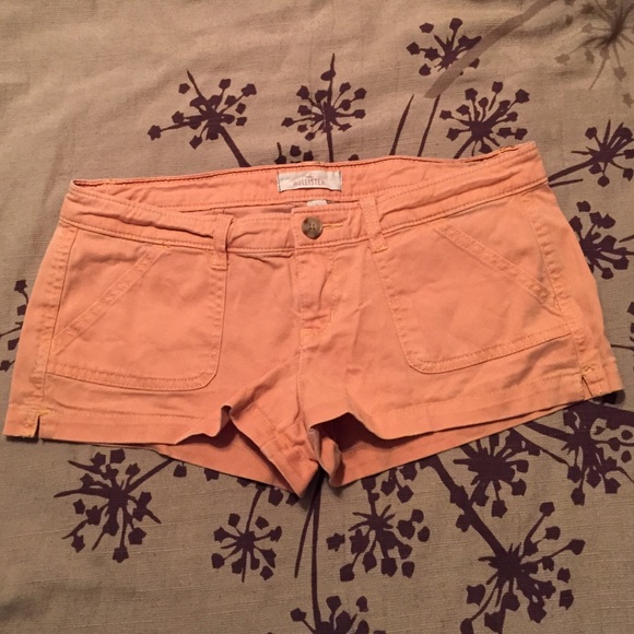 Orange Hollister Shorts ☀️