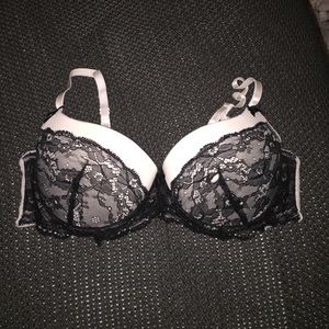 Marilyn Monroe bra 36B