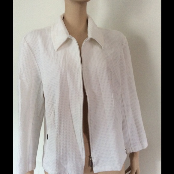 White Blazer size18 - Picture 3 of 4