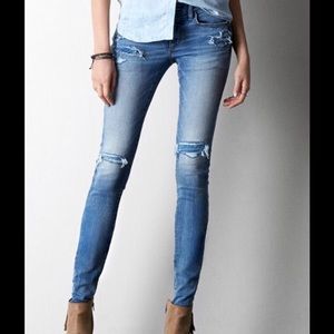 American Eagle Medium Wash Jegging