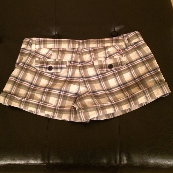 Hollister Shorts - Picture 2 of 2