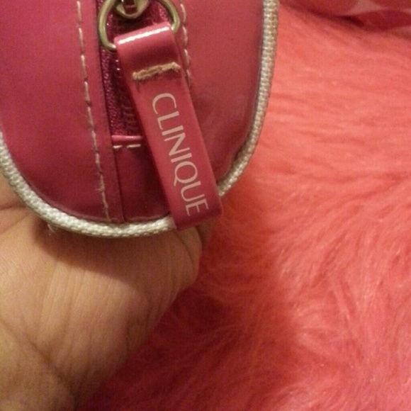 A set of Makup bags - Picture 2 of 3