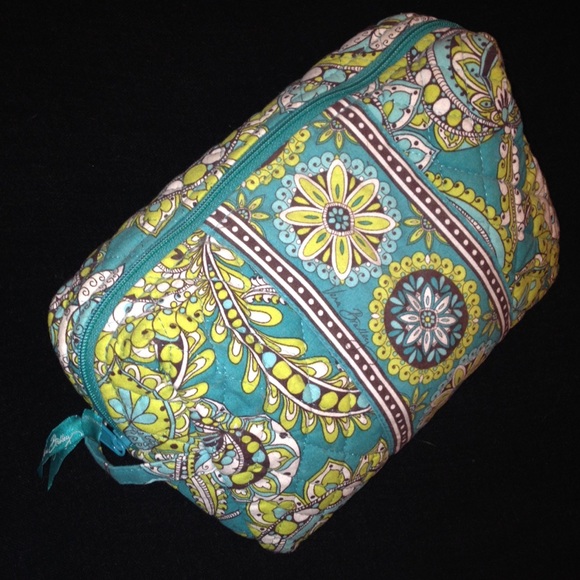 Vera Bradley Other - Vera Bradley Toiletries Bag