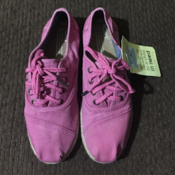 Toms