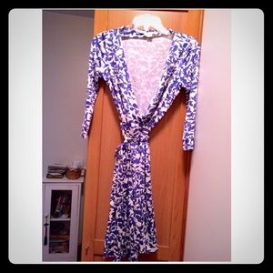 DVF Diane Von Furstenberg Iconic Wrap Dress