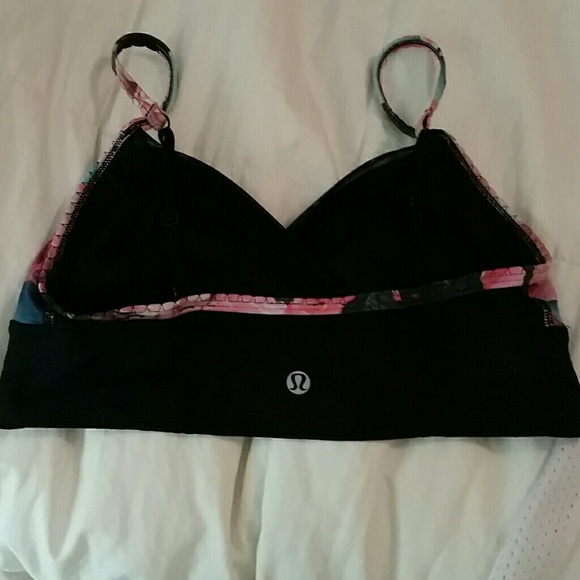 SOLD!!!!Sz 6 secret garden sports bra - Picture 2 of 2