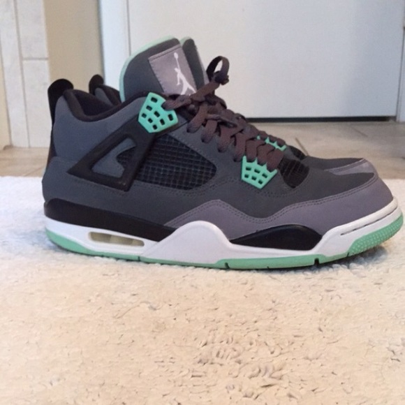 Jordan 4 Green Glows