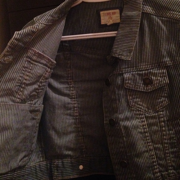 Jacket - Picture 2 of 3