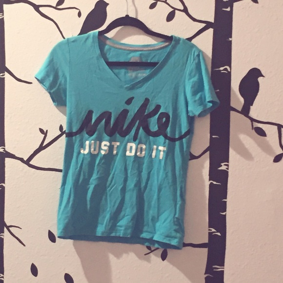 Nike tee shirt