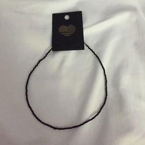Brandy Melville stretchy beaded choker