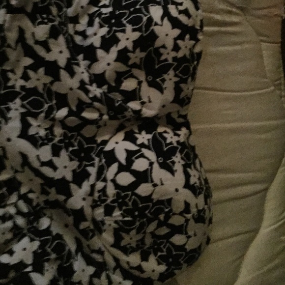 Floral strapless dress. - Picture 3 of 3