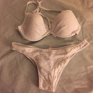 ⚡️July Sale⚡️Victoria's Secret Crochet Bikini