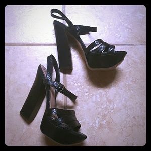 Vince Camuto Platform Leather Sandals