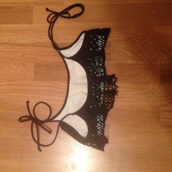 Sold - Picture 2 of 3