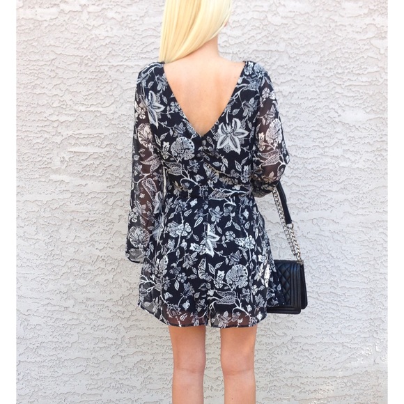 🌲Buy 1 Get 1 Free🌲 Black & white Sheer jumpsuit - Picture 4 of 4