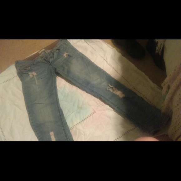 Jeans. Ankle rollers