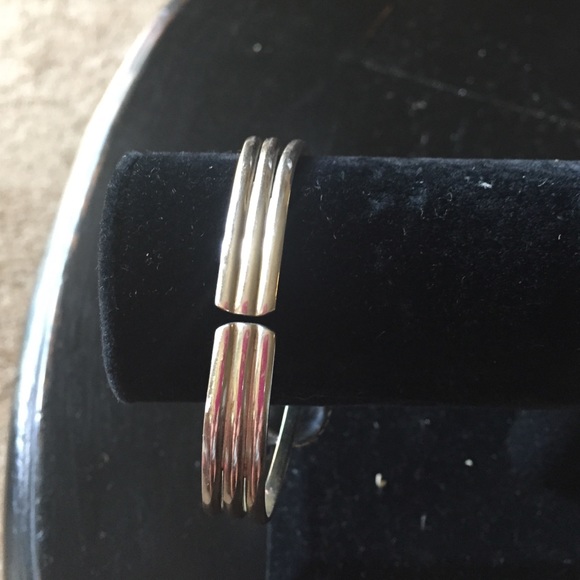 Bangle - Picture 2 of 2