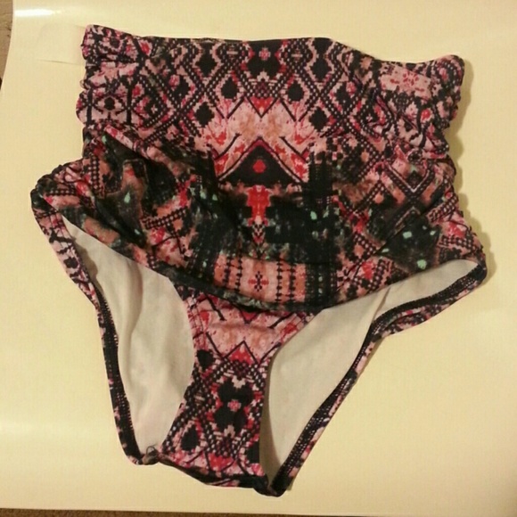 ♥️FREE w/Purchased Swim Wear