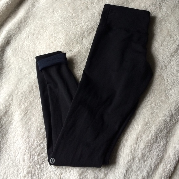 lululemon athletica Pants - Lululemon REVERSIBLE leggings 💕