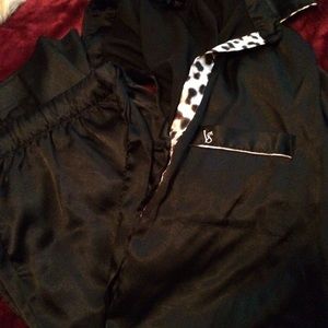 NWOT VS satin pajama set - black/leopard