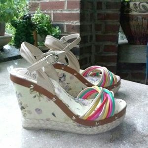 Cute platforms