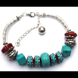 💙 Pretty Turquoise & Silver bracelet.