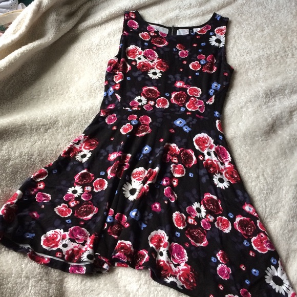 H&M floral dress🌸