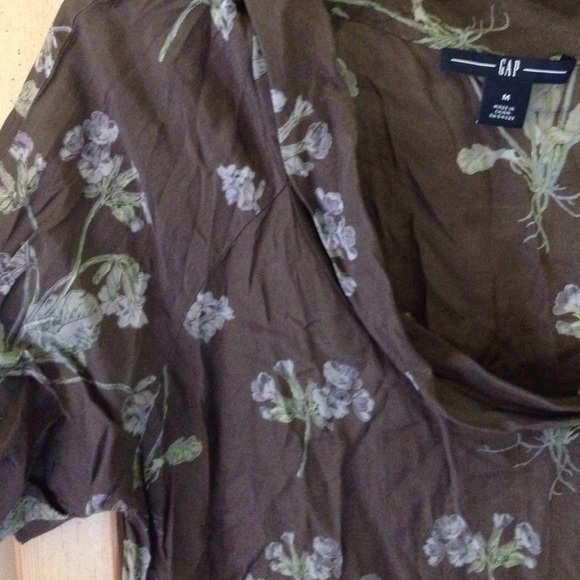 Gap medium blouse - Picture 2 of 3